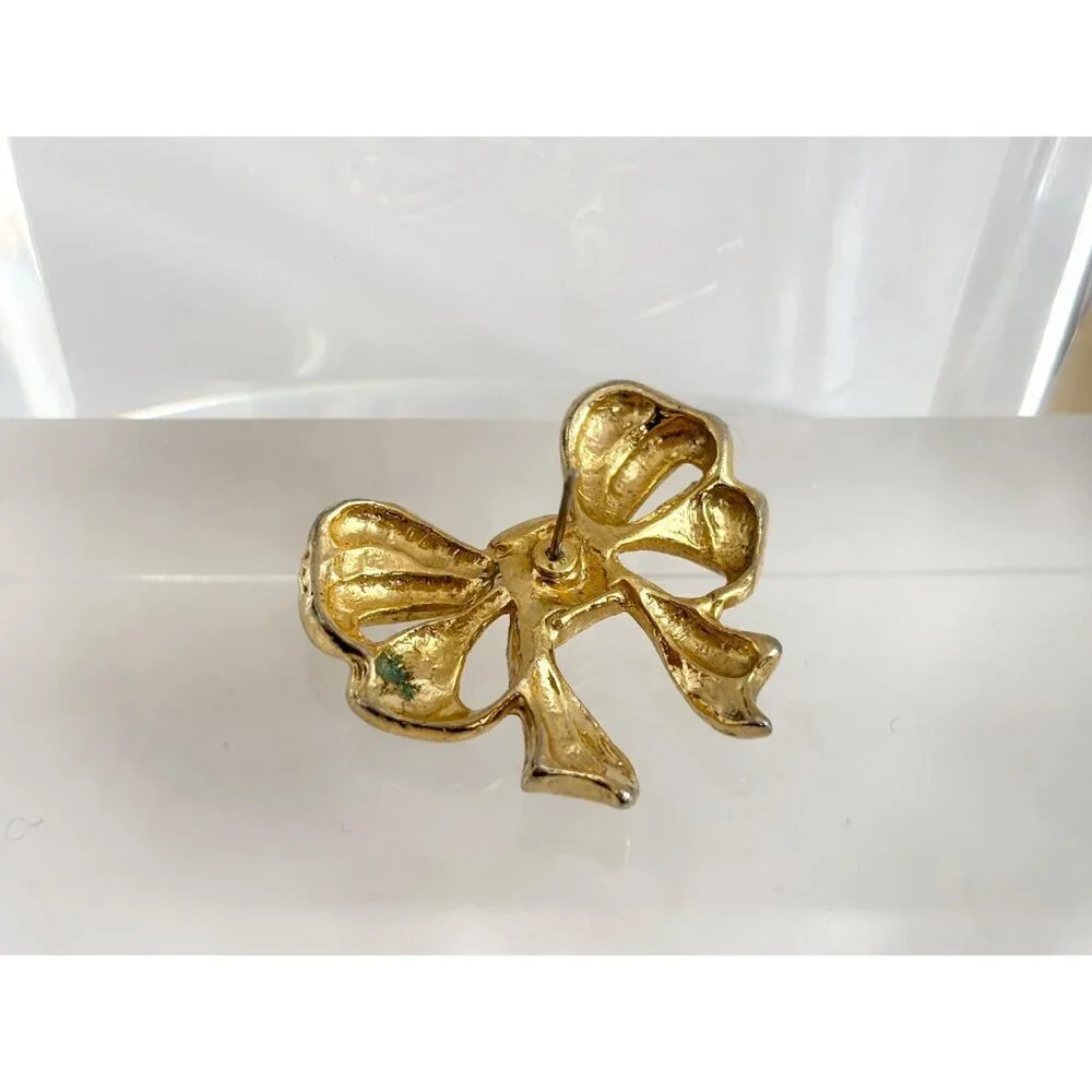 Christmas Bow Rhinestoned Gold Toned Holiday Themed Vintage Jewelry Brooch